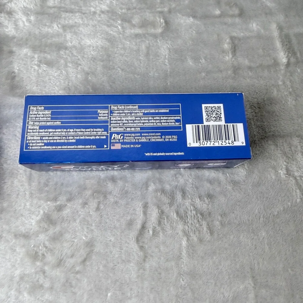 Crest Oral-B Oral Care Bundle Unisex OS Blue Green Mouthwash Toothpaste Brush